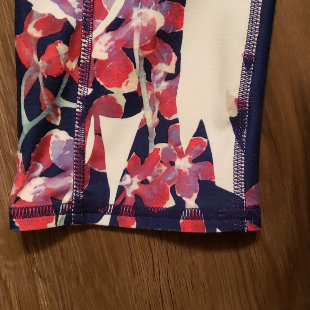 Fabletics  Capri - Picture 4 of 6